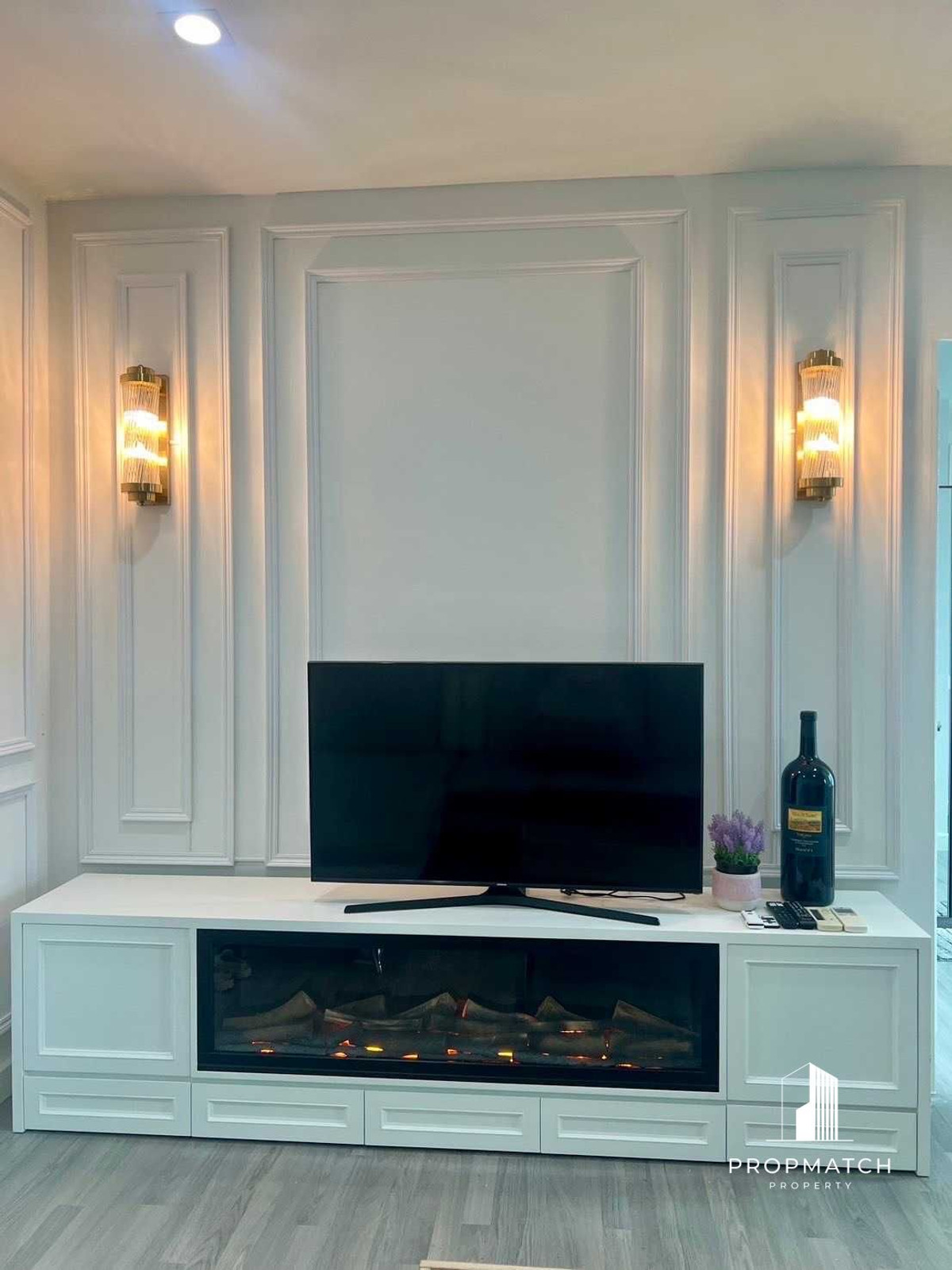 ✨Flash Deal ✨The Room BTS Wongwian Yai( 1Bed 1Bath 49SQM.) Fully furnished, ready to move in!! Only 22,000 baht per month Tel.0981315848 @propmatch Loading...