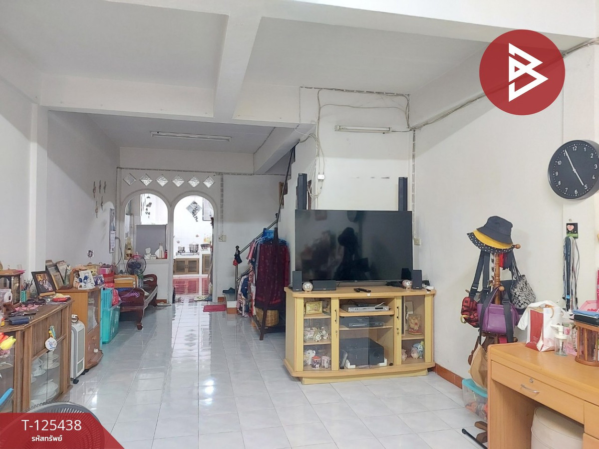 Townhouse for sale Fueang Fa Villa 2 Village, Thepharak, Samut Prakan, ready to move in. Loading...