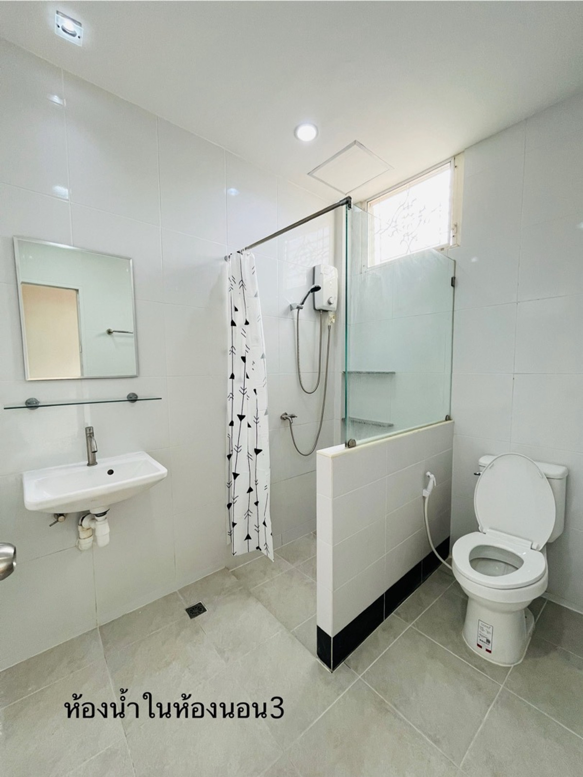 ให้เช่าทาวน์เฮาส์ใกล้ม.เกษตร เพียง 700 ม.จาก BTS เสนานิคม เฟอร์ครบ 3 ห้องนอน 4 ห้องน้ำ 24,000 บาท/เดือน Loading...