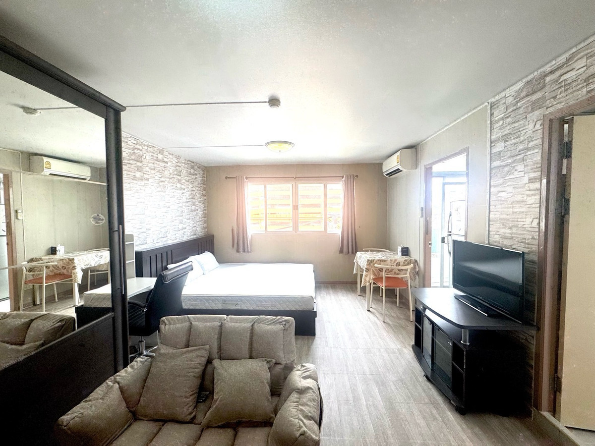 ขายคอนโดลาดพร้าว101 แฮปปี้แลนด์ : ขายด่วนน!!! ห้องมุม พร้อมอยู่ แถมเฟอร์นิเจอร์และเครื่องใช้ไฟฟ้า 1.1 ล้านบาท