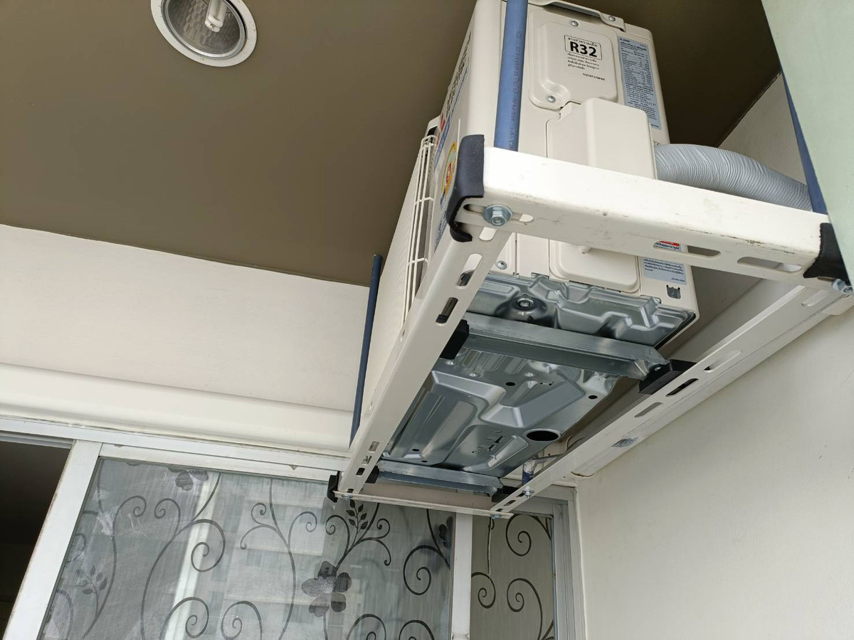 Condo for rent Lumpini Condo Town Ramintra-Nawamin Near the Pink Line MRT station. Loading...