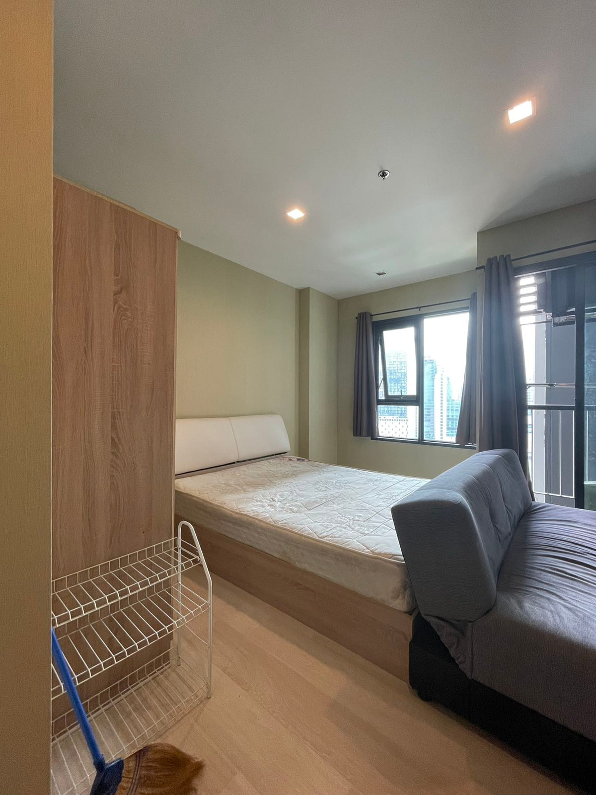 📢Life One Wireless | 1 bedroom studio | Move in for rent | Cheapest ✨ Loading...