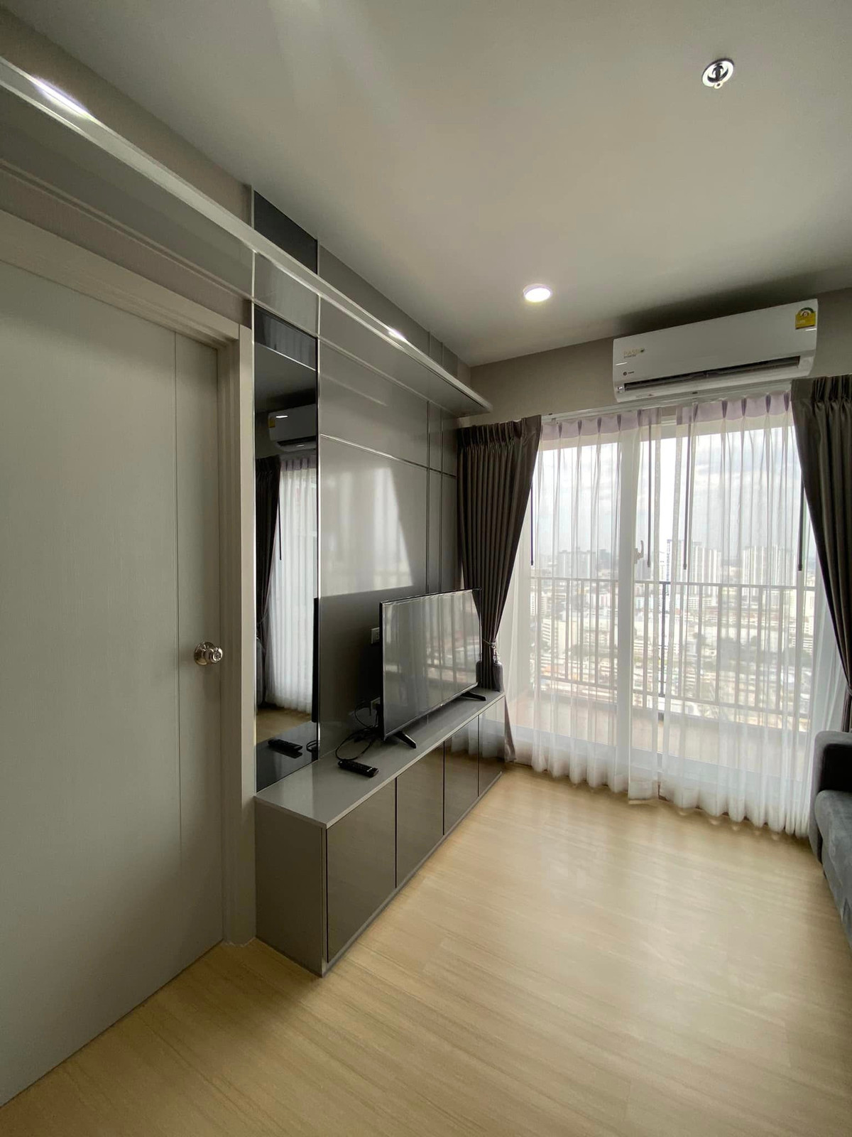 PFD-07358 ให้เช่าคอนโดศุภาลัย เวอเรนด้า รามคำแหง (Supalai Veranda Ramkhamhaeng) 🍁นัดชมห้องด่วน 🟥LINE : @propertybkk1 Loading...