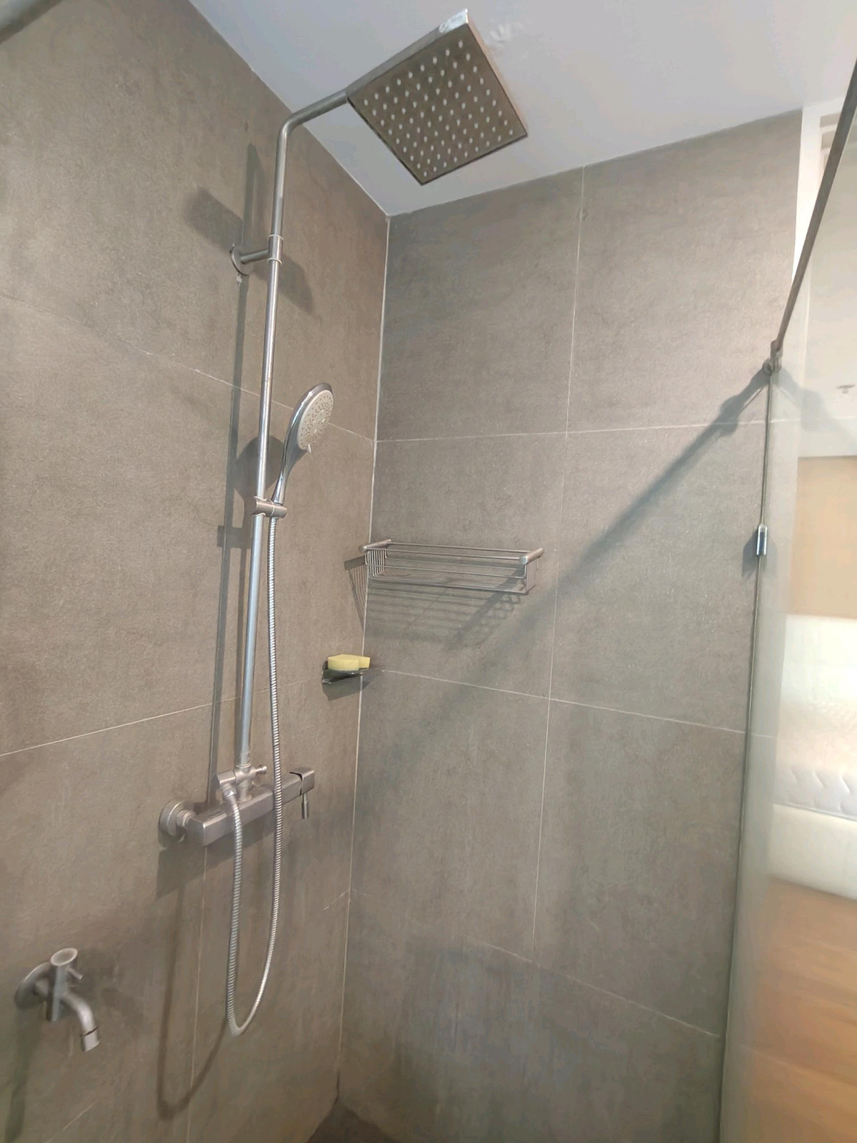 ให้เช่าคอนโดพระราม 9 เพชรบุรีตัดใหม่ RCA : ปล่อยเช่าด่วน ห้องสวยทำเลดี เบ็ล แกรนด์ พระราม9