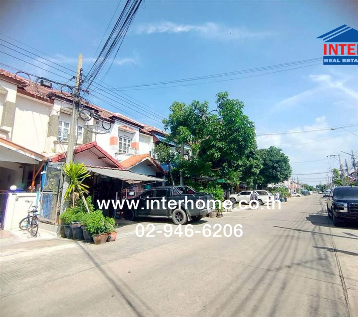 ทาวน์เฮ้าส์ 2 ชั้น 19 ตร.ว. หมู่บ้านปิยวรารมย์ เฟส3 ซอยบ้านกล้วย-ไทรน้อย ถนนบางกรวย-ไทรน้อย ไทรน้อย นนทบุรี Loading...