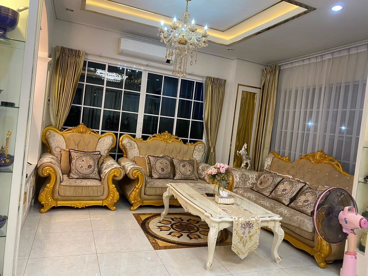 ✨บ้านหรูปล่อยเช่า ย่านพระราม2 เอกชัย ✨ 8 ห้องนอน 6 ห้องน้ำ ติดริมคลอง มีสระว่ายน้ำ มีสวนหลังบ้าน Loading...