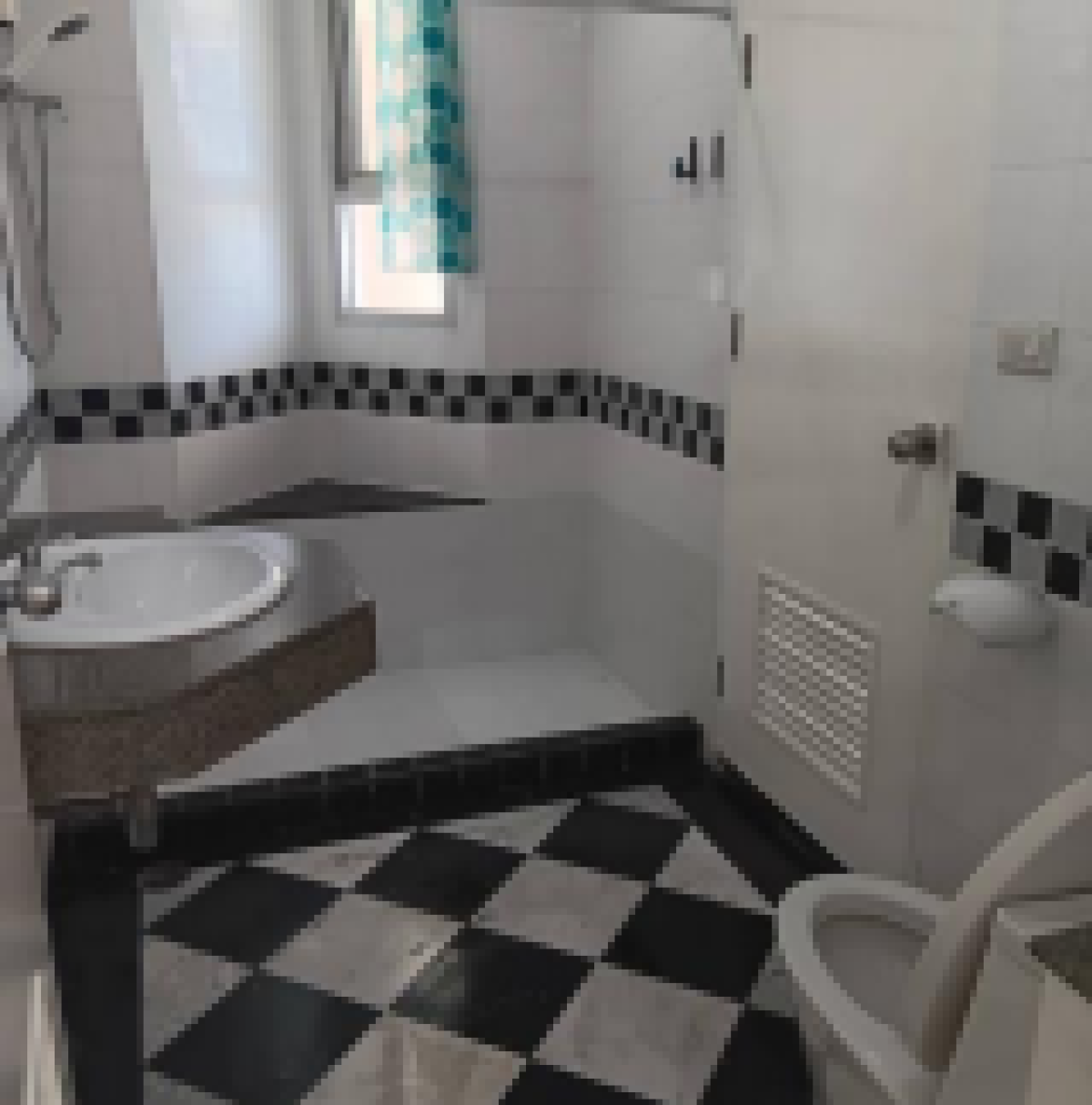 ขายคอนโดราชเทวี พญาไท : ราคาดีมาก! ชั้นไม่สูง ใจกลางราชเทวีกับงบ 4 ล้านต้นได้ 2 นอน หากยากแล้วค่ะ ห้ามพลาดเลย!