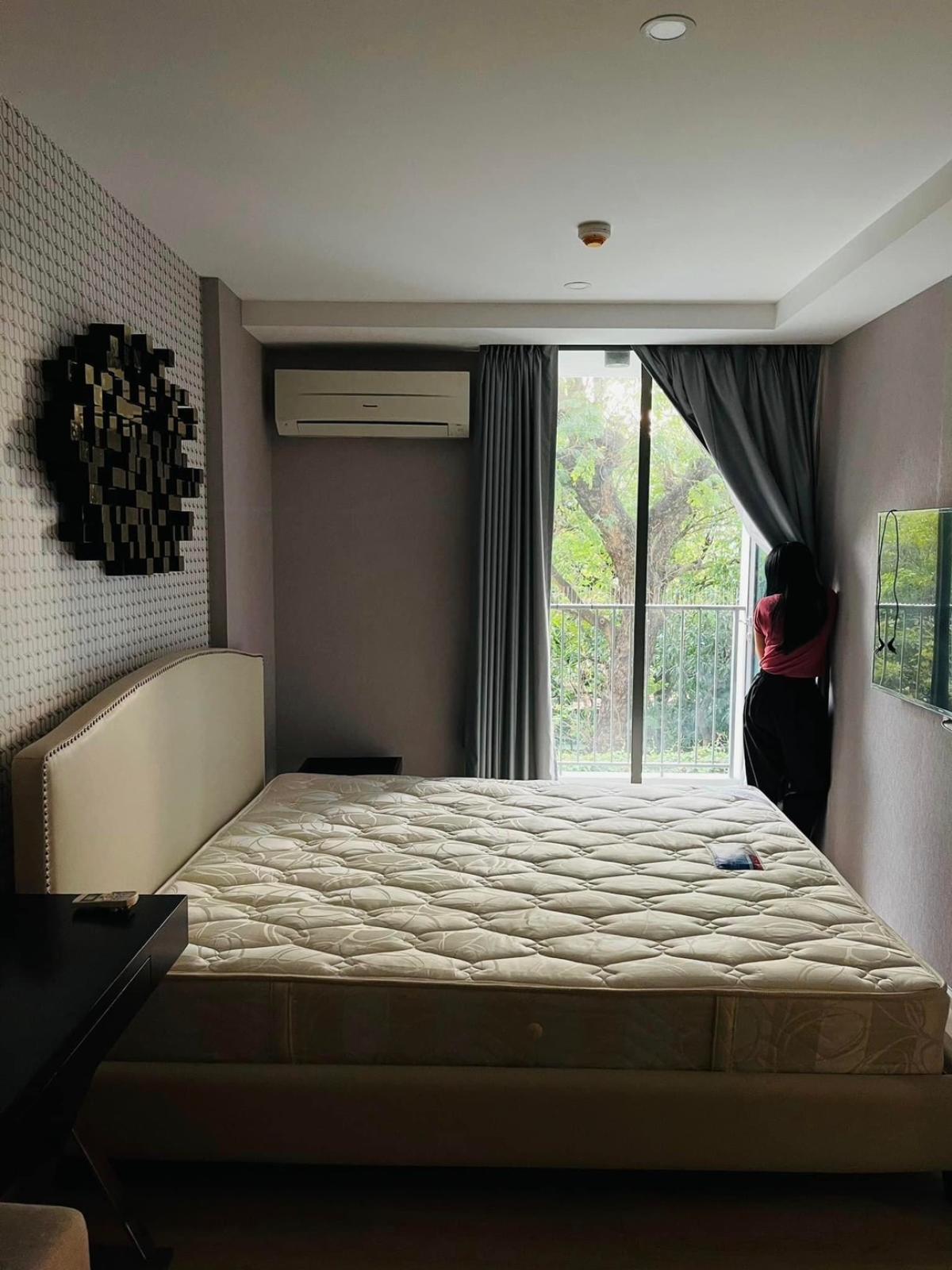 ราคาจริงรวมค่าใช้จ่ายแล้วคอนโด D'Memoria 1 ห้องนอน ใจกลาง Ari  พร้อมเข้าอยู่ ราคาพิเศษ 4.2 ลบ. เท่านั้น! Loading...