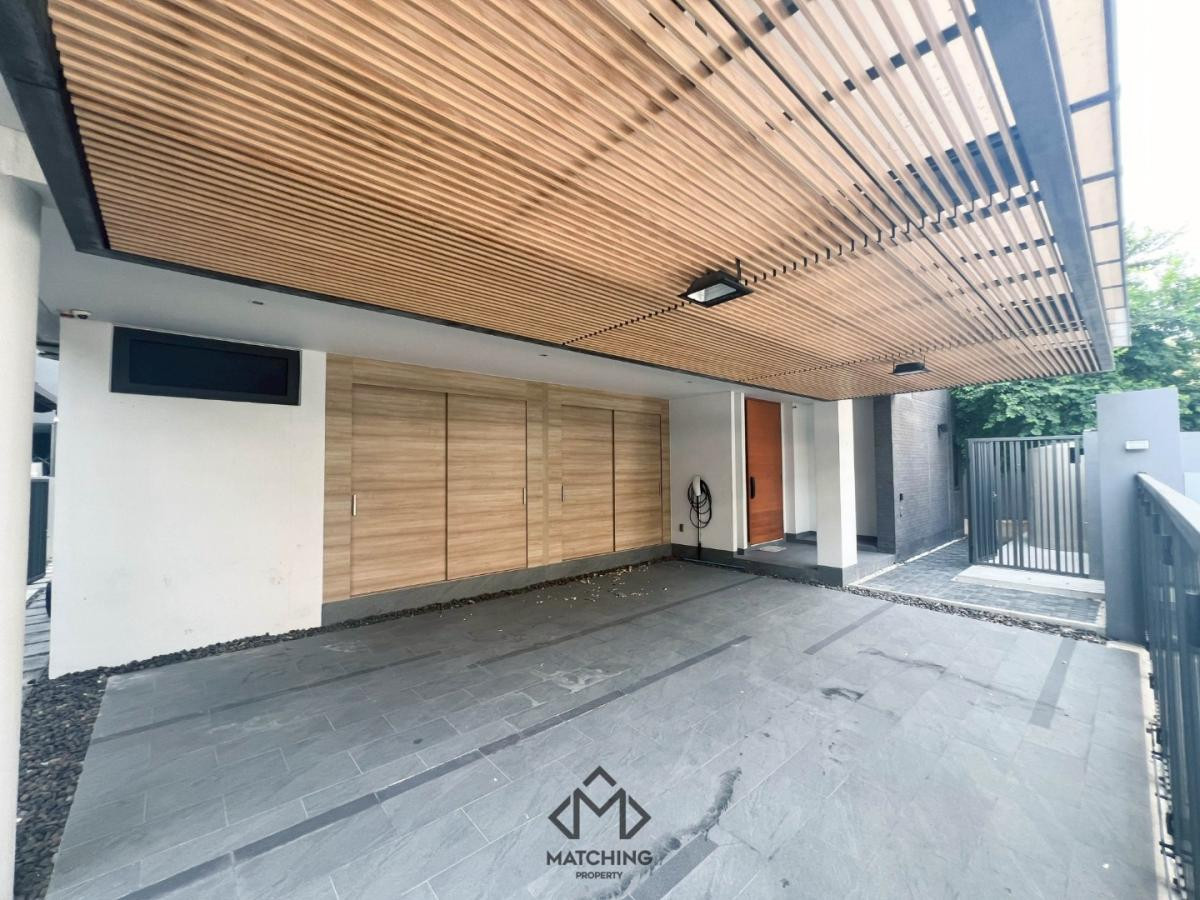 HouseRama3 (Riverside),Satupadit : Single house BAAN 365 RAMA3 with private swimming pool + elevator, good location near Kings College and Shrewsbury, call 098-654-2399.