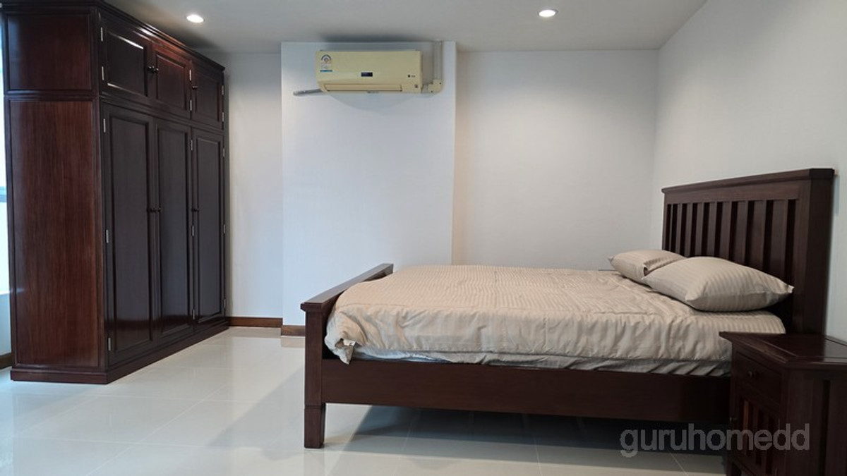 ให้เช่าคอนโดสุขุมวิท อโศก ทองหล่อ : ให้เช่าคอนโด Sukhumvit Living Town อโศก ขนาด 67 ตรม ชั้น 6 วิวโล่ง เงียบสงบ เป็นส่วนตัว เฟอร์นิเจอร์ครบ - ghd000770R