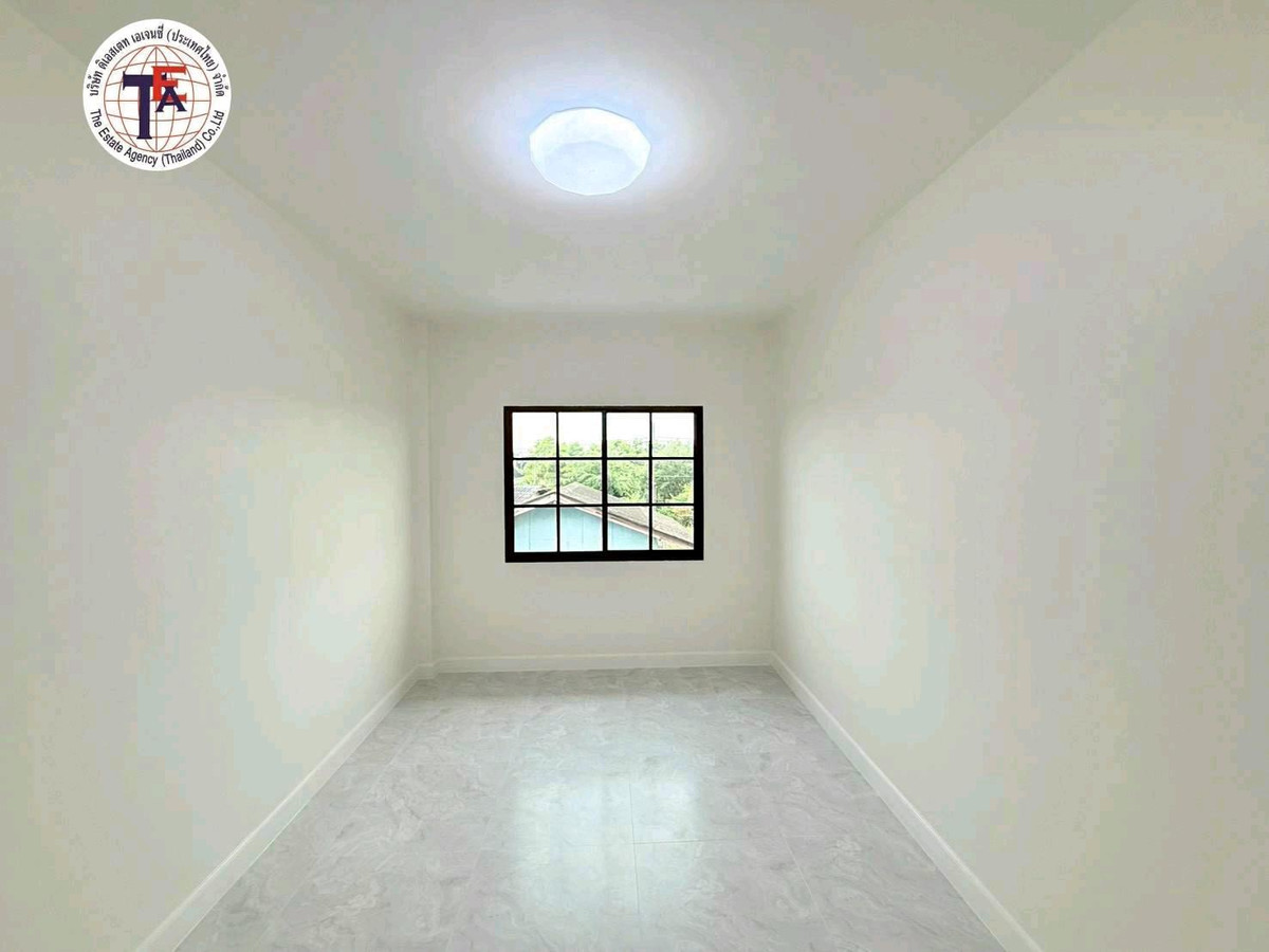 ขายทาวน์โฮมมีนบุรี-ร่มเกล้า : ขายทาวน์เฮ้าส์ 2 ชั้น หมู่บ้านกิตติชัย 7  มิตรไมตรี หนองจอก คู้ฝั่งเหนือ โรงเรียนเซนต์เทเรซา วัดนักบุญเทเรซ่า  ตลาดหนองจอก สำนักงานเขตหนองจอก โรงเรียนเจียรระดับ ไทวัสดุ  โรงพยาบาลหนองจอก บิ๊กซี แม็คโคร