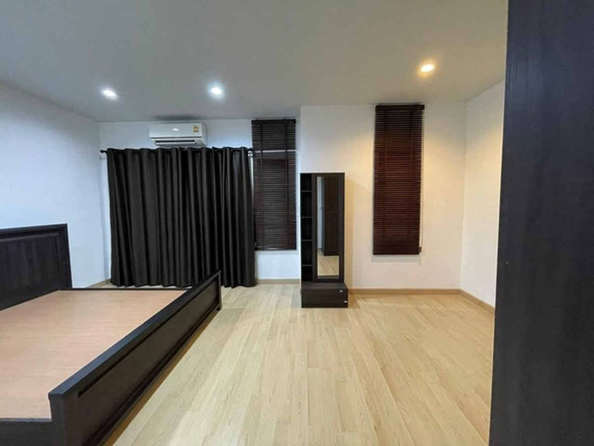 ให้เช่าบ้านเดี่ยว2ชั้นย่านบางชันปัญญาอินทราหมู่บ้านอารียาโคโม่วงแหวน-รามอินทราใกล้แฟชั่นไอส์แลนด์ ถนนหทัยราษฎร์ ซอยสุเหร่าคลองหนึ่ง 15 Loading...