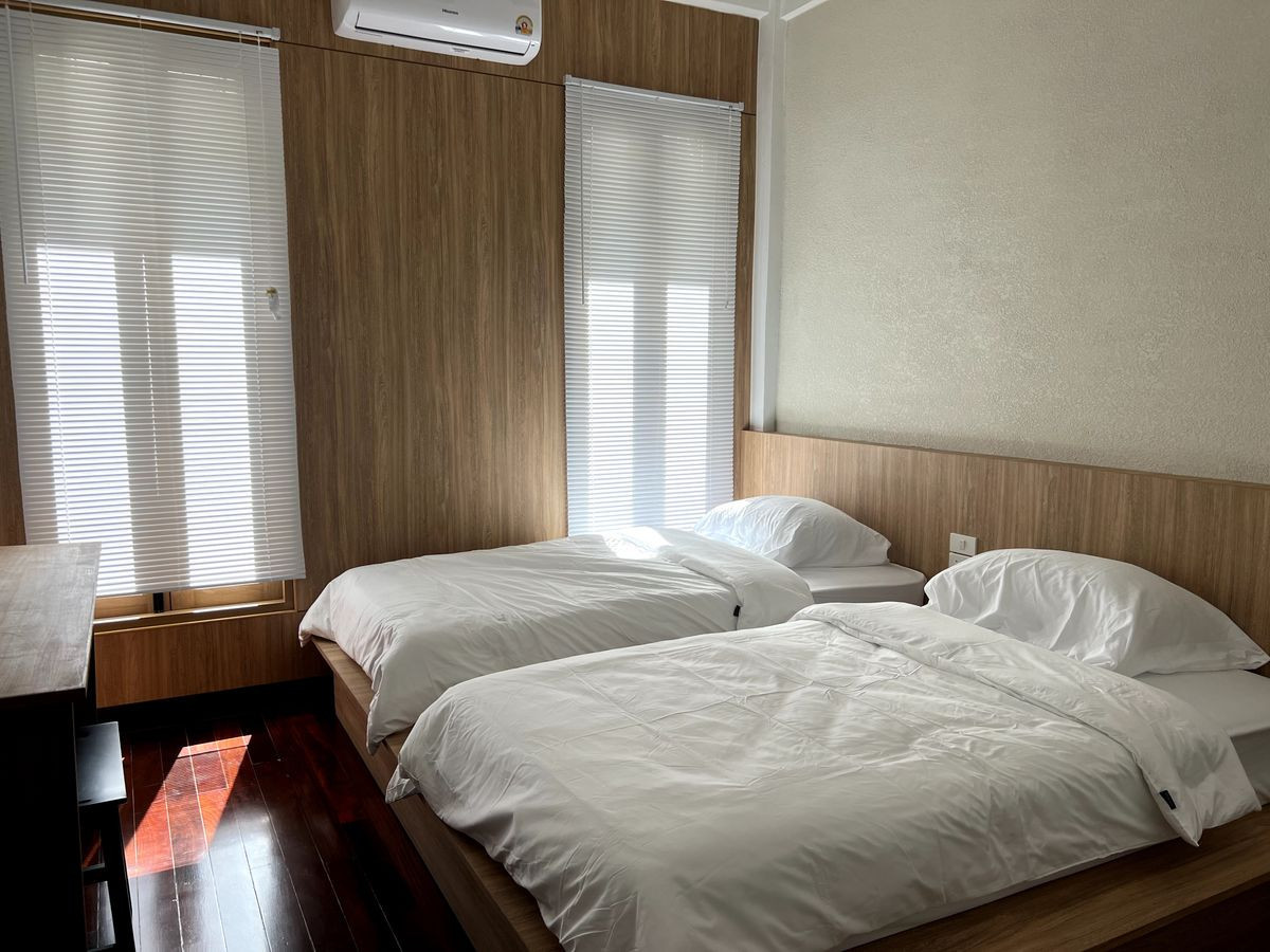 ให้เช่าอาคารพาณิชย์ BTS ราชเทวี เดิน 5 นาที พื้นที่ใช้สอย 130 ตร.ม. / Shophouse for rent, BTS Ratchathewi, 5 minutes walk - newly renovated Loading...