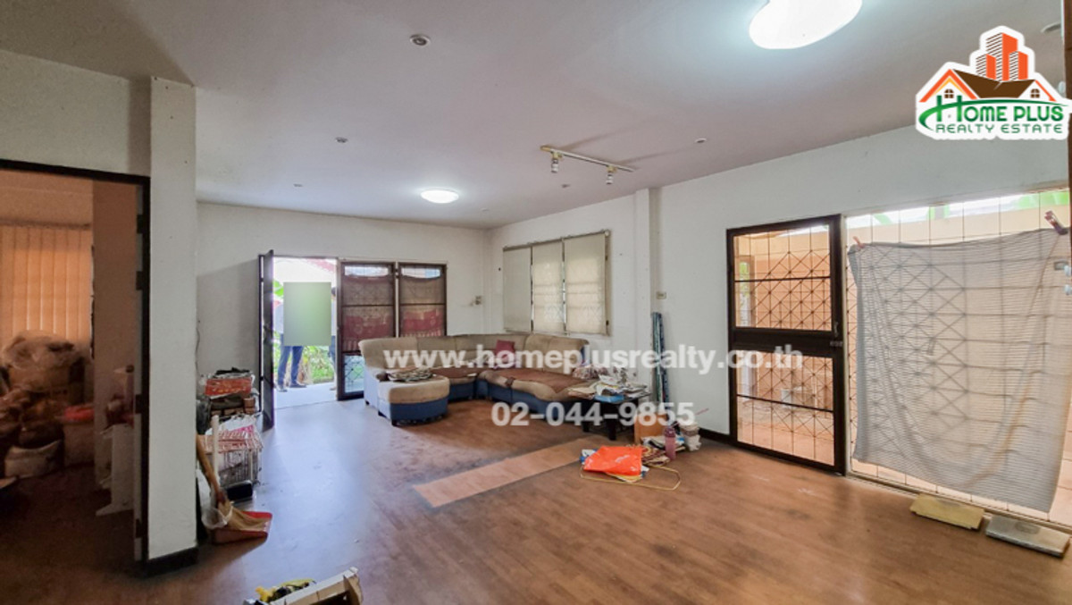 หมู่บ้านสินธนา6 นวลจันทร์50 Loading...