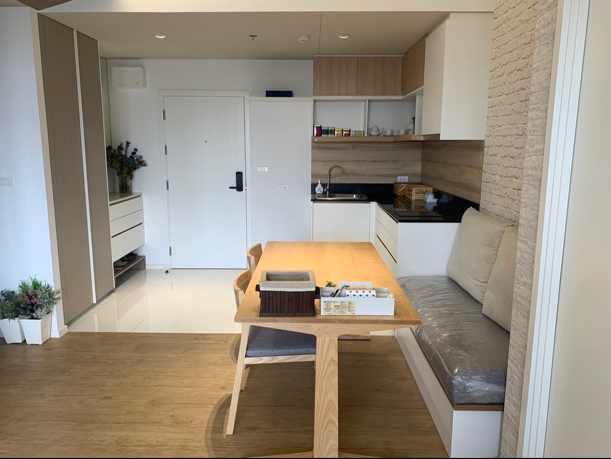 คอนโดสยาม จุฬา สามย่าน : เช่า/ขาย : คอนโด Triple Y Residence★ข้างล่างเป็น สามย่านมิตรทาวน์ ห้าง ร้านอาหาร ซุปเปอร์ 7/11 เปิด 24 ชม ★ติดสาธิตจุฬา ติดคณะนิติ ★ตลาดสามย่าน