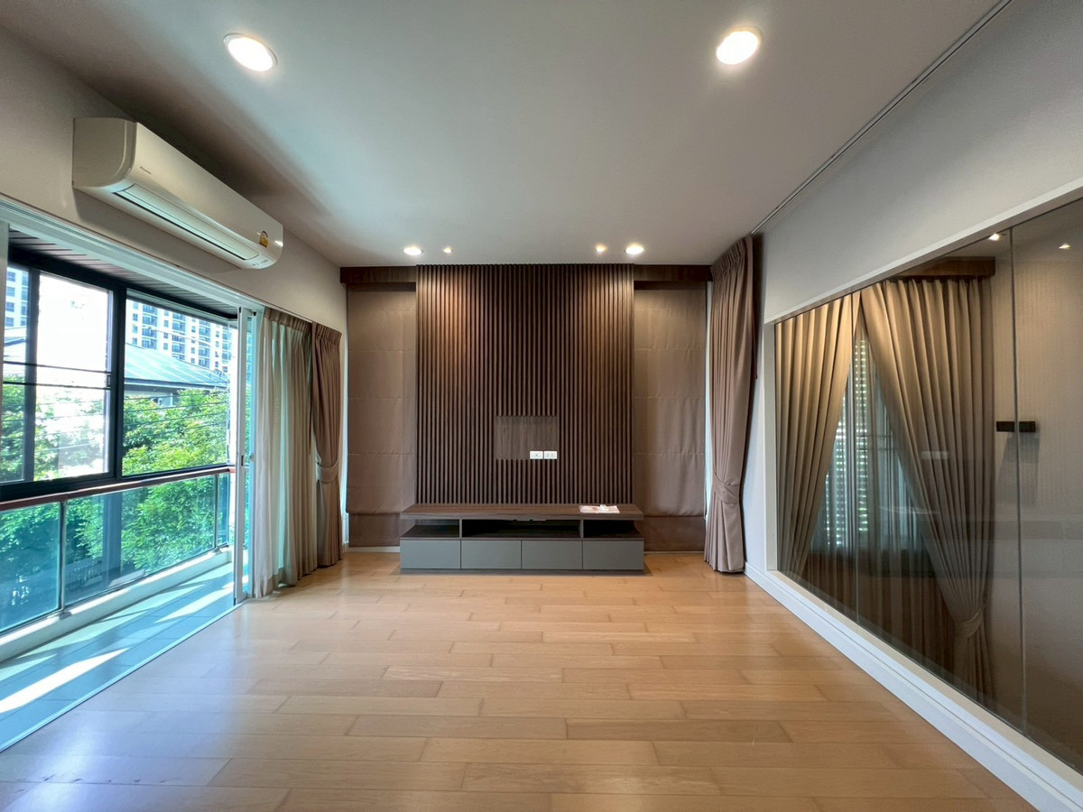 ให้เช่าบ้านสมุทรปราการ สำโรง : House for rent at Nara Botanic Srinakarin