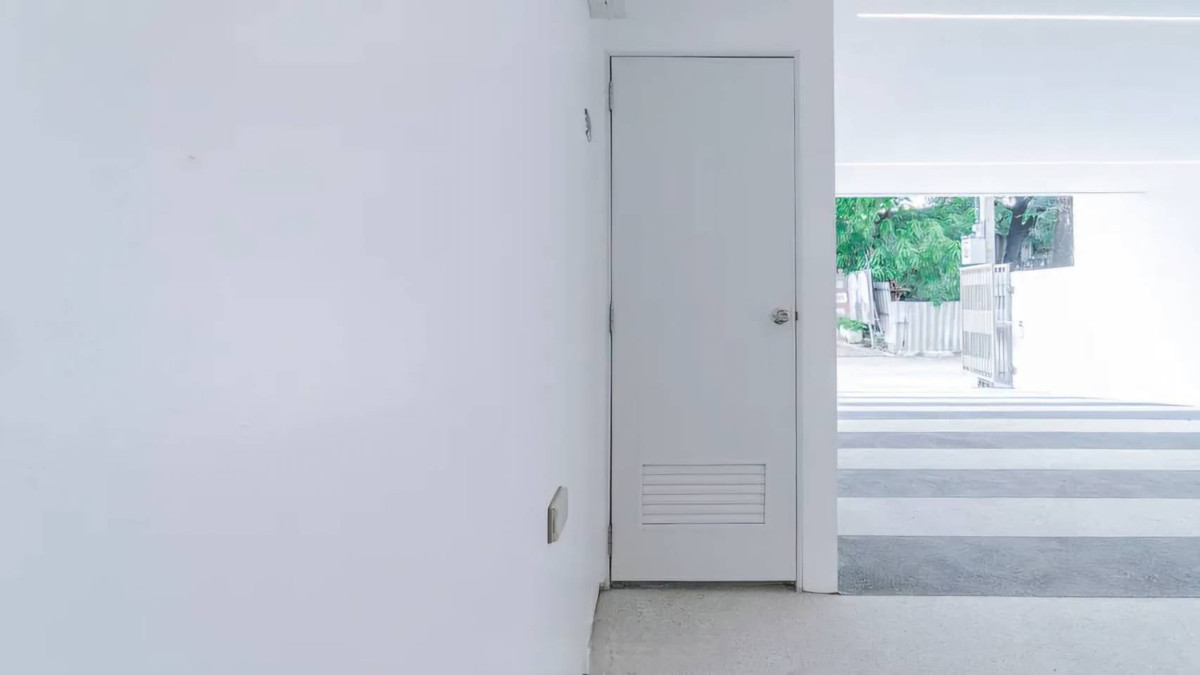 For SaleHome OfficeLadprao, Central Ladprao : New home office for sale, 4 floors, luxury house in the heart of Ratchada-Lat Phrao. Beautiful with elevator 62 sq m near MRT Lat Phrao Phawana LUXE35