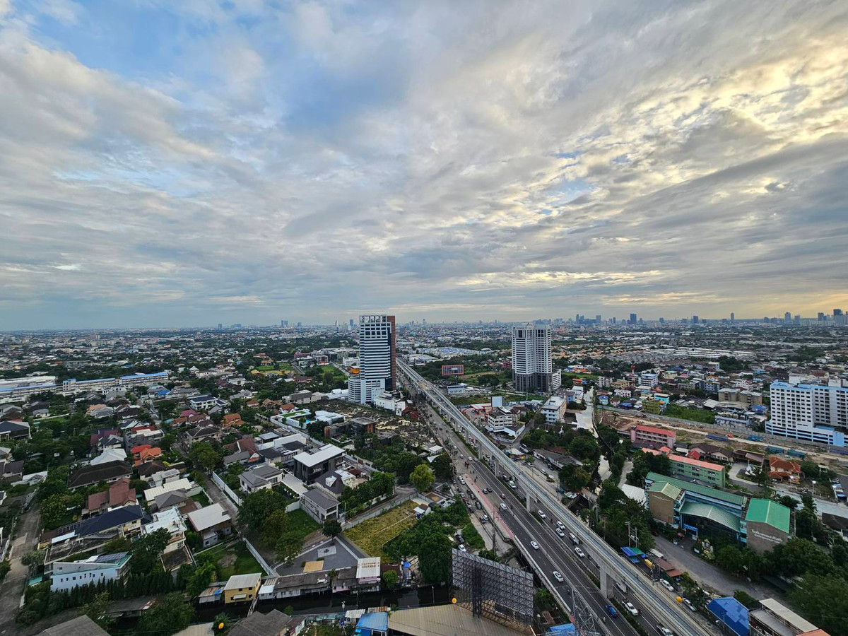 For RentCondoPattanakan, Srinakarin : Very beautiful city view, high floor, for rent, 2 bedrooms, 2 bathrooms, Asakan Place Srinakarin.