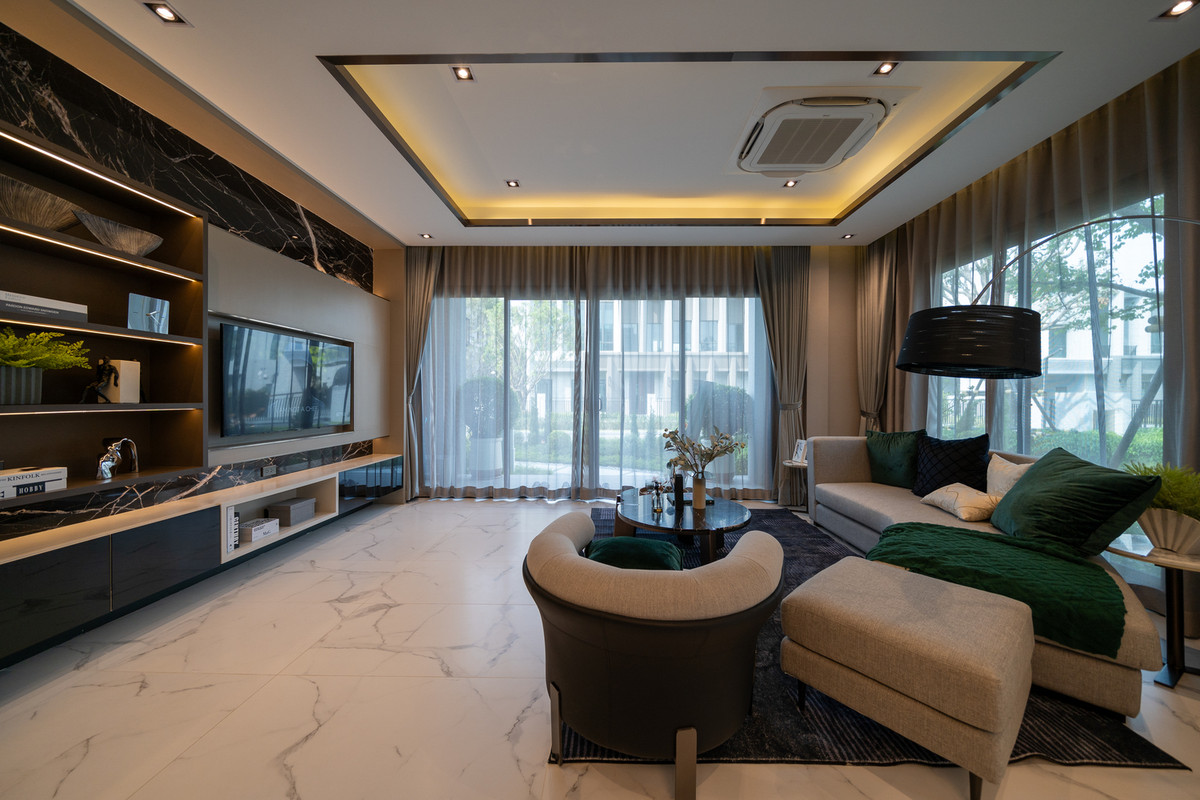 For SaleHouseNawamin, Ramindra : Bangkok Boulevard Signature Ramintra–Watcharapol – 439 sq.m. modern luxury home near Fashion Island & Chatu Chot Expressway
