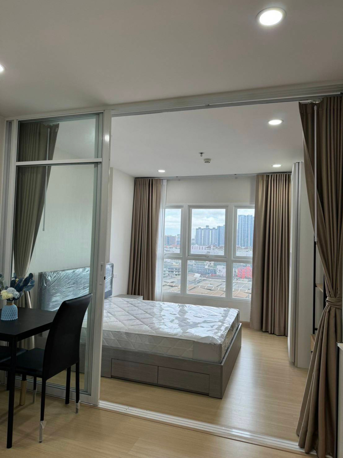 ให้เช่าคอนโดรามคำแหง หัวหมาก : 💥 เช่า ศุภาลัย เวอเรนด้า รามคำแหง ใหม่ 35 ตรม ราคา 13,500 บาท เฟอร์ครบ