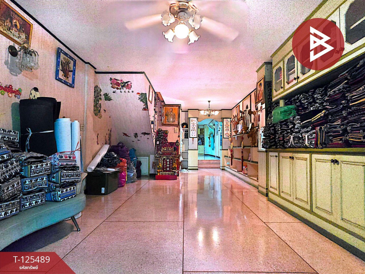 Urgent sale townhouse, area 29.1 square meters, Sinthawee Ngam Charoen, Rama 2, Bangkok. Loading...