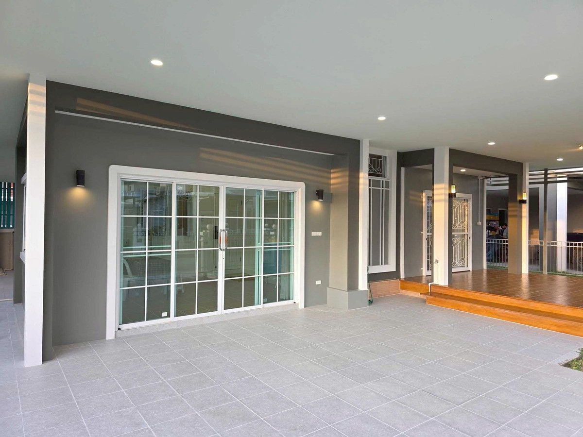 House in the project For rent 26,000 baht per month, near 89 Plaza, only 10 minutes, No.15H787 Loading...