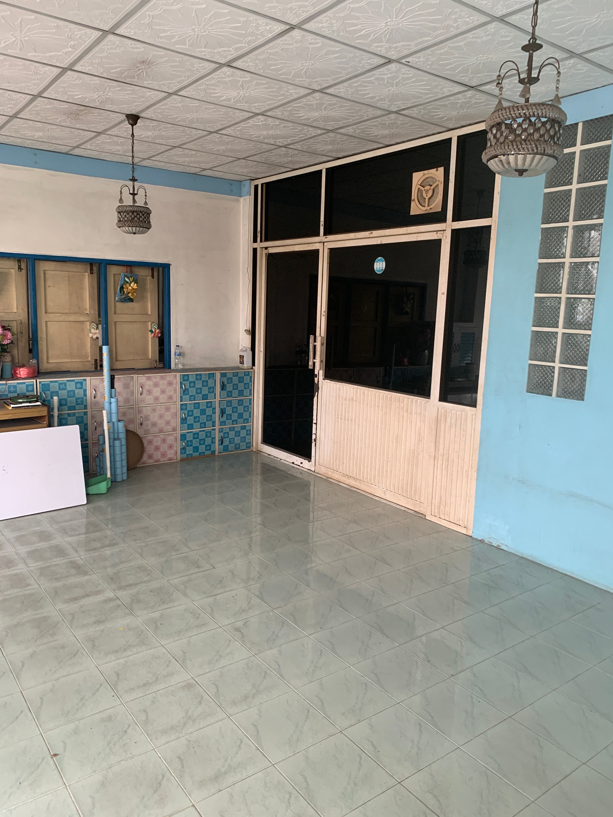 For SaleHome OfficeMahachai Samut Sakhon : Urgent sale, home office, prime location. At a price you can reach, very cheap. This price cannot be found in this area.