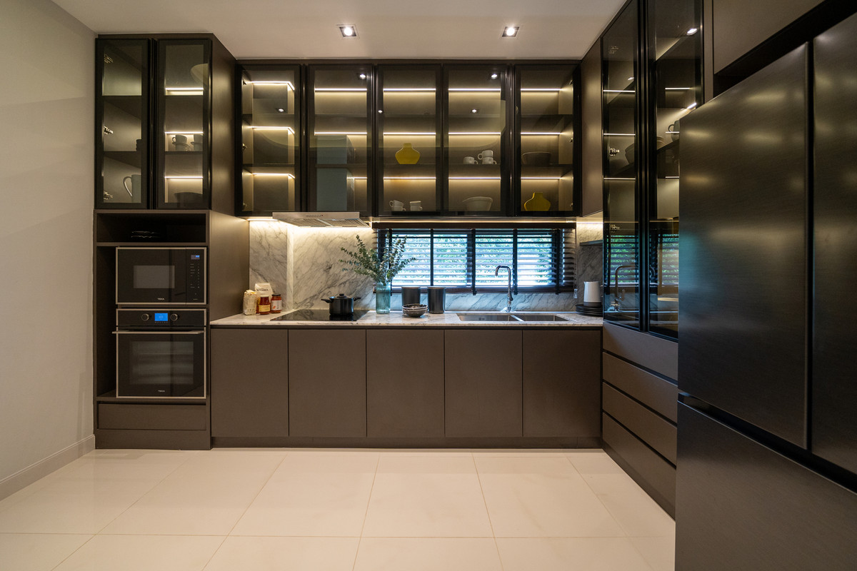 Bangkok Boulevard Signature Ramintra - Watcharapol Tuscan style luxury home 391 sq.m. Loading...