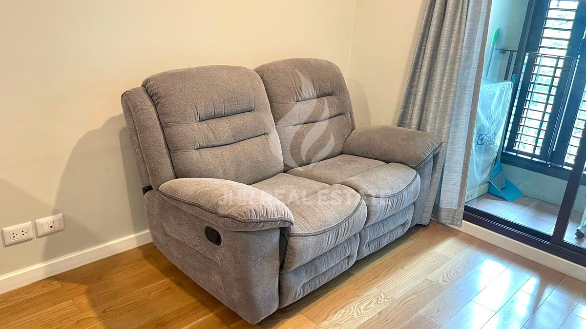 Best price❗️Condolette Dwell Sukhumvit 26   1 bed  1 bath contact line id :  Jariya.1989 Loading...