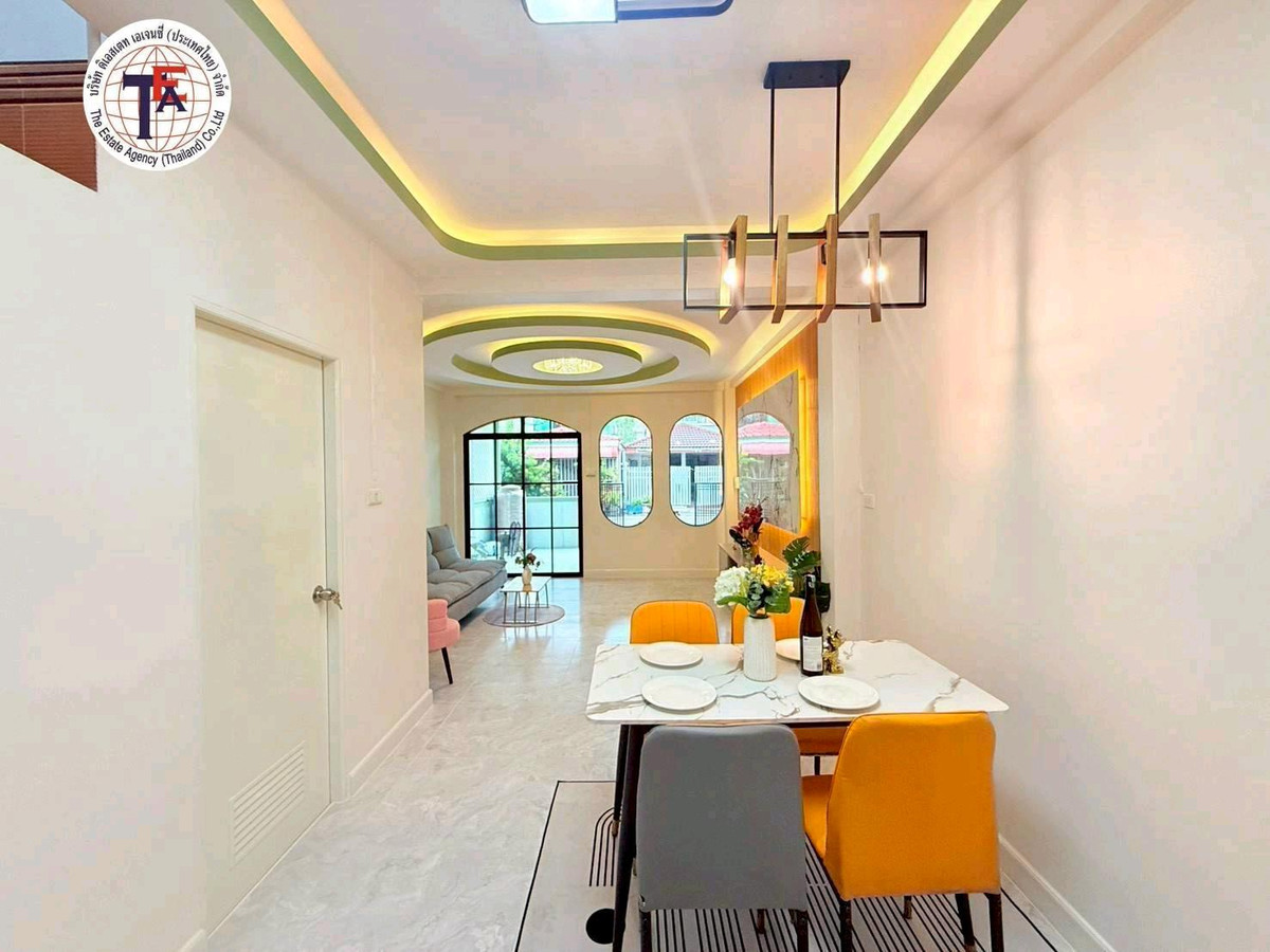 ขายทาวน์โฮมมีนบุรี-ร่มเกล้า : ขายทาวน์เฮ้าส์ 2 ชั้น หมู่บ้านกิตติชัย 7  มิตรไมตรี หนองจอก คู้ฝั่งเหนือ โรงเรียนเซนต์เทเรซา วัดนักบุญเทเรซ่า  ตลาดหนองจอก สำนักงานเขตหนองจอก โรงเรียนเจียรระดับ ไทวัสดุ  โรงพยาบาลหนองจอก บิ๊กซี แม็คโคร