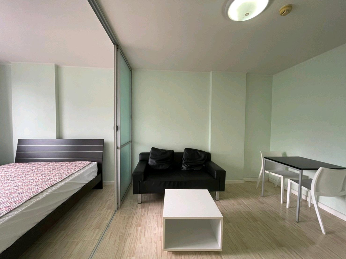 📣For rent D Condo Ramintra🏢 near MRT Mayalap🚆 corner room with furniture and electrical appliances ready to move in Loading...