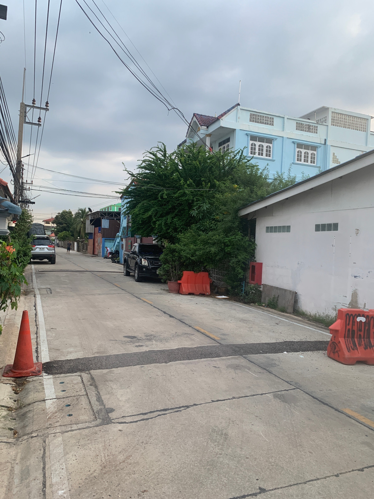 For SaleHome OfficeMahachai Samut Sakhon : Urgent sale, home office, prime location. At a price you can reach, very cheap. This price cannot be found in this area.