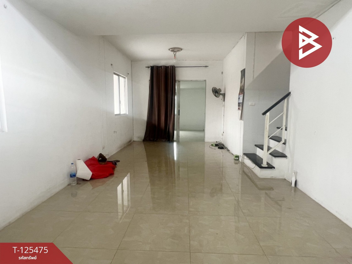 Townhouse for sale Pruksa Village 70 Chalong Krung-Lat Krabang Bangkok Ready to move in Loading...