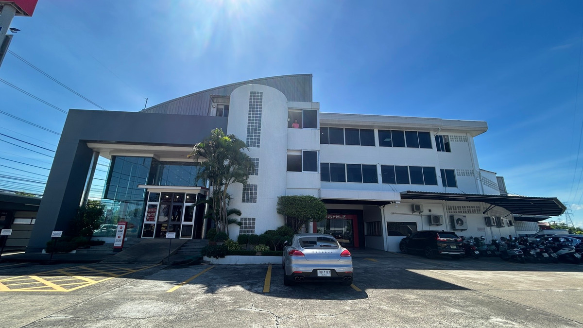 ให้เช่าสำนักงานเชียงใหม่ : สำนักงานให้เช่า ติดถนนซุปเปอร์ไฮเวย์–ลำปาง ติดเฮเฟเล่ ใกล้เมกาโฮม เหมาะสำหรับผู้ประกอบการที่มองหาออฟฟิศในเมือง 