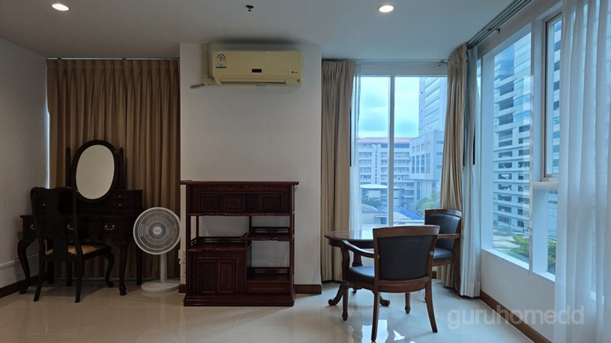 ให้เช่าคอนโด Sukhumvit Living Town อโศก ขนาด 67 ตรม ชั้น 6 วิวโล่ง เงียบสงบ เป็นส่วนตัว เฟอร์นิเจอร์ครบ - ghd000770R Loading...