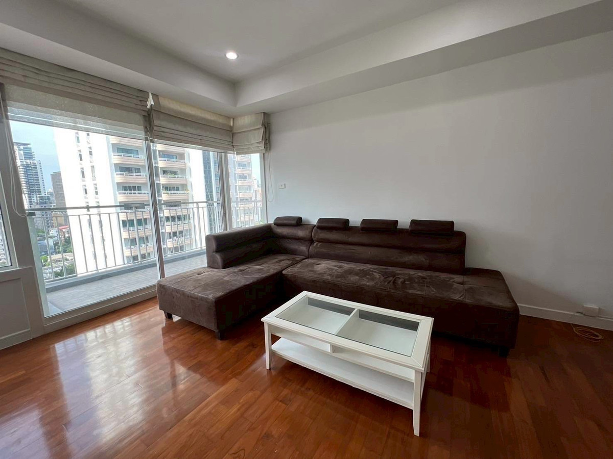 Good condition for Baan Siri 24 by Jubjib Loading...