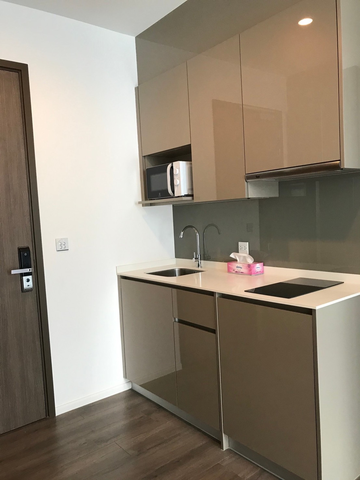 For RentCondoOnnut, Udomsuk : 💥DL-9278💥Whizdom Essence Sukhumvit 👉Line : @rangrak