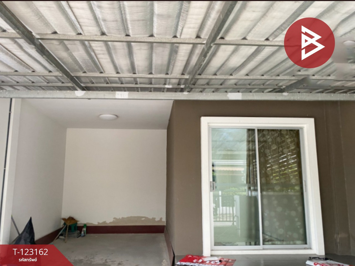 Townhouse for sale D Bangtorad Rama 2 Village, Samut Sakhon Loading...