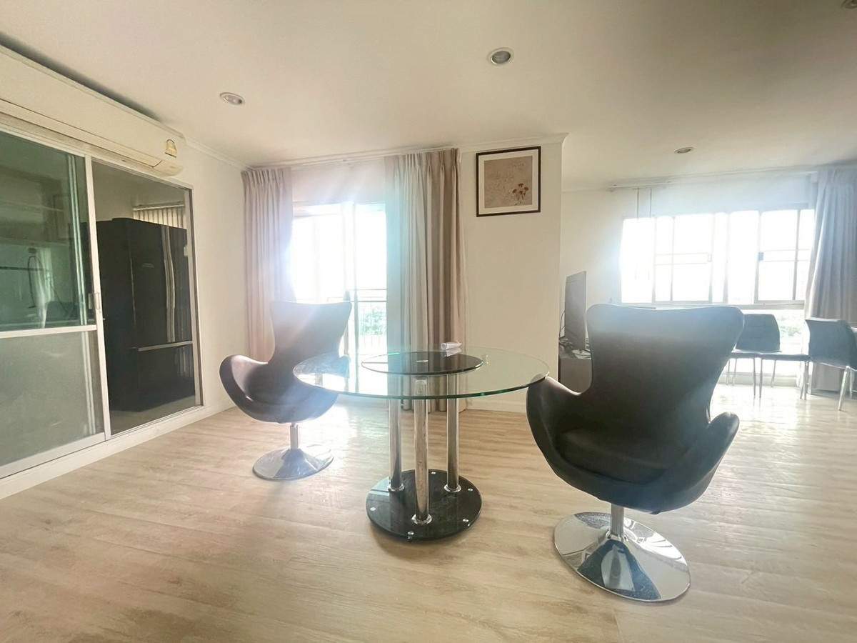 ให้เช่าคอนโดพระราม 3 สาธุประดิษฐ์ : ให้เช่า คอนโด ลุมพินี พาร์ค ริเวอร์ไซด์ พระราม 3  วิวแม่น้ำ พื้นที่ใช้สอย 104 ตร.ม. ชั้น 22 (Lumpini Park Riverside Rama 3) พร้อมเฟอร์นิเจอร์ ตกแต่งสวยงาม