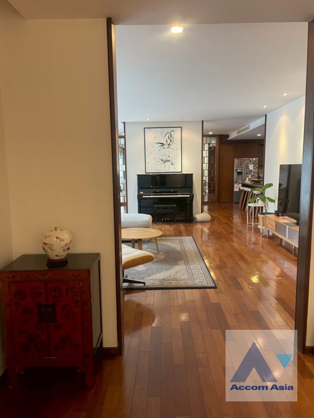 ðžAccomAð―Pet friendly 5 Bedrooms House for Rent in Sukhumvit, Bangkok near BTS Thong Lo at Perfect For Family (AA44740) Loading...