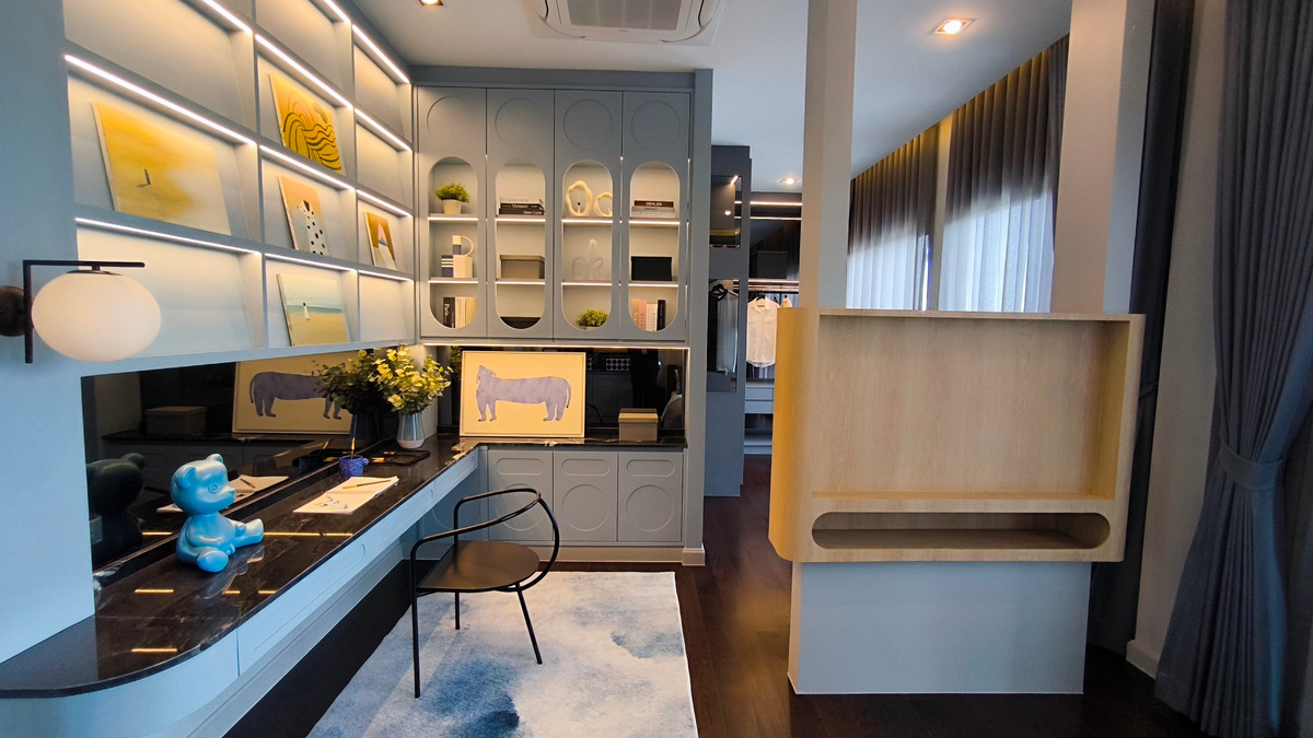 Bangkok Boulevard Signature Ramintra - Watcharapol, Doric Loading...