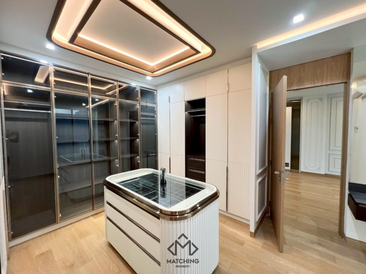 HouseRama3 (Riverside),Satupadit : Single house BAAN 365 RAMA3 with private swimming pool + elevator, good location near Kings College and Shrewsbury, call 098-654-2399.