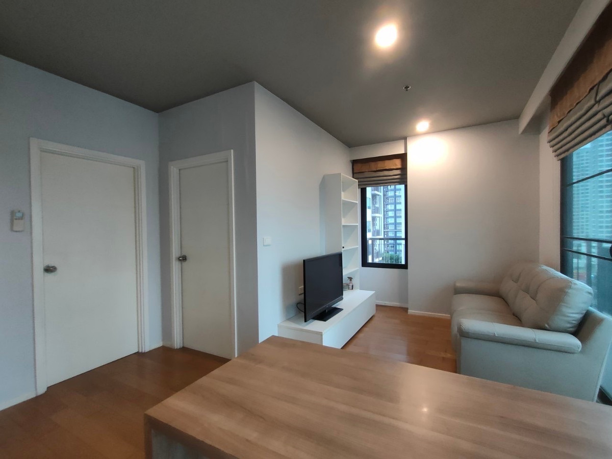 ให้เช่าคอนโดอ่อนนุช อุดมสุข : Super rare to find !!, rarely to be available for rent 2 bedrooms in this condo