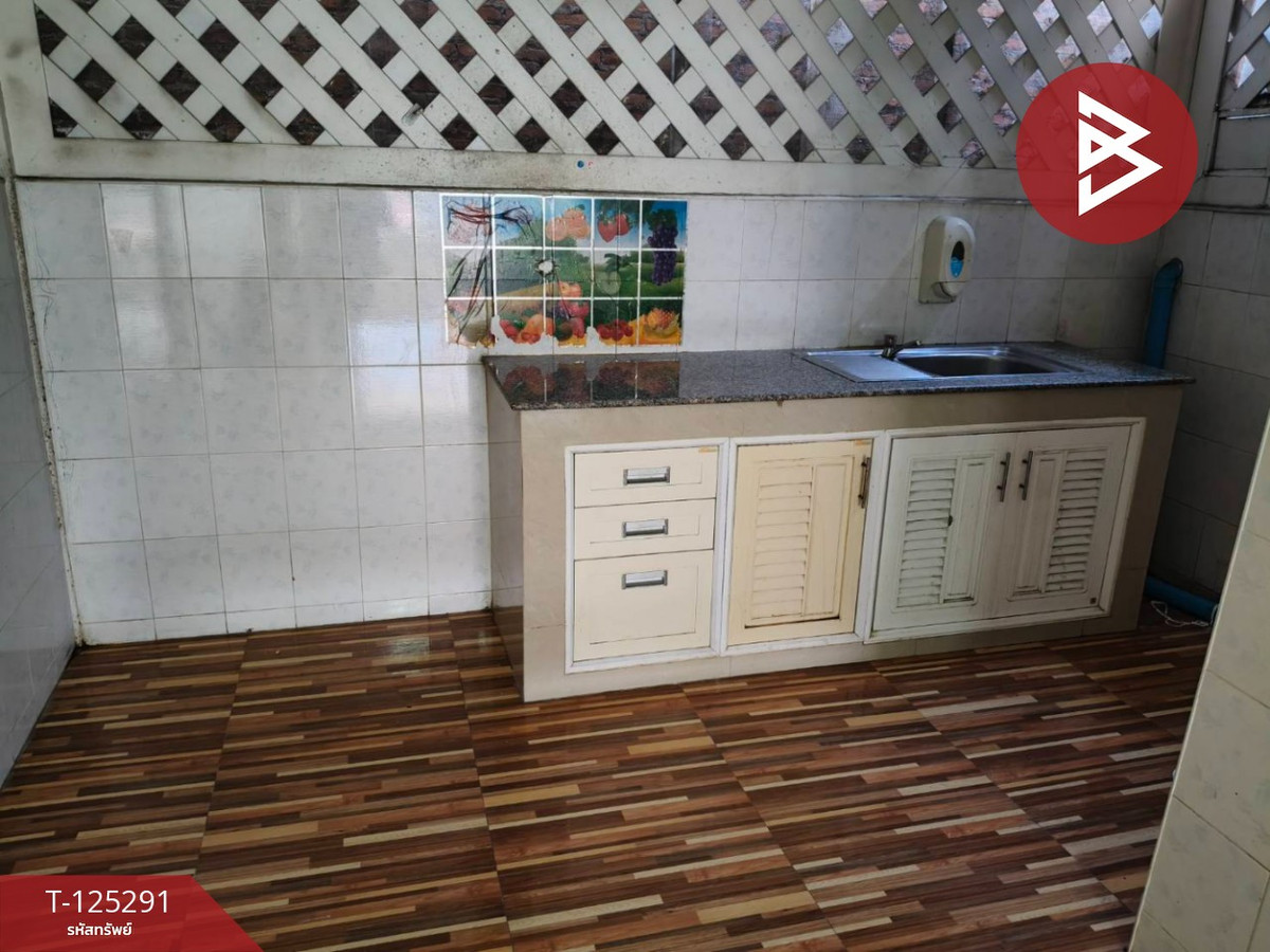 Townhouse for sale Poonsinthani Village 1, Lat Krabang, Bangkok Loading...