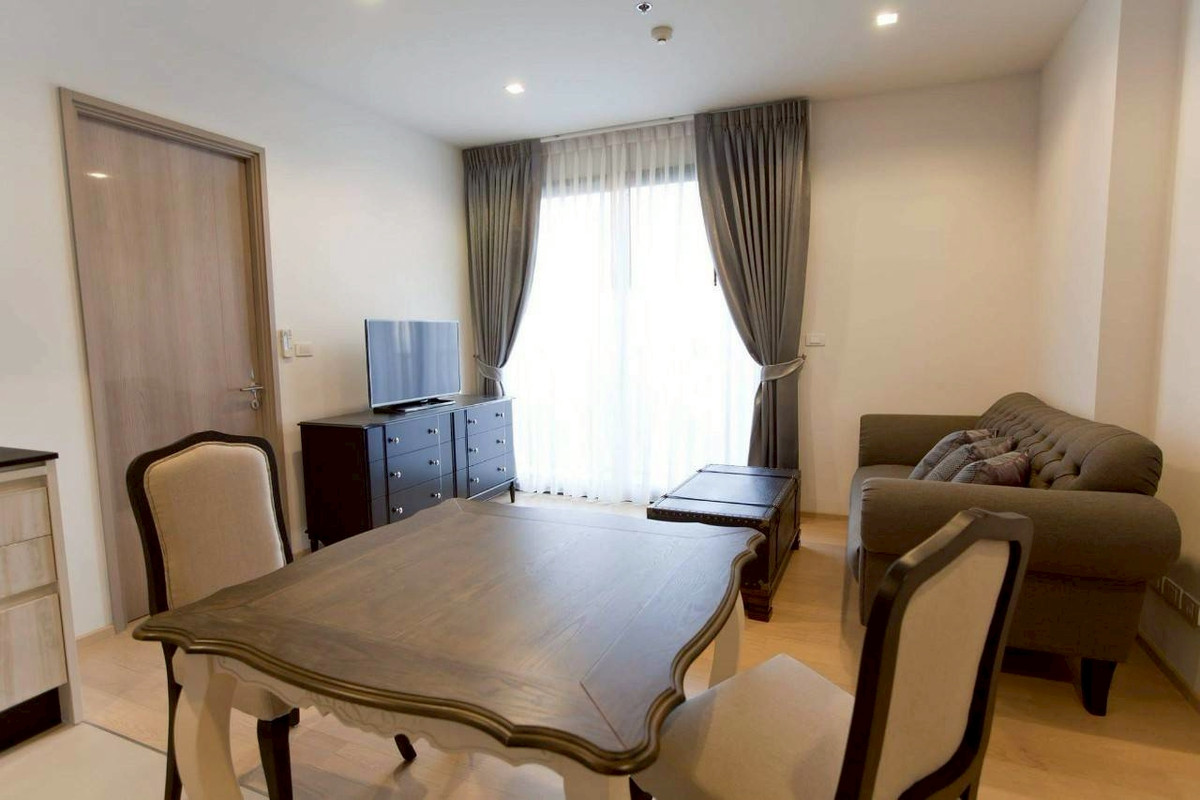 HQ Thonglor คอนโดหรูจาก Sansiri ใกล้ BTS ทองหล่อ ล้อมรอบด้วยคาเฟ่ ร้านอาหาร และแหล่งไลฟ์สไตล์สุดฮอตในสุขุมวิท 55 🏙” Loading...