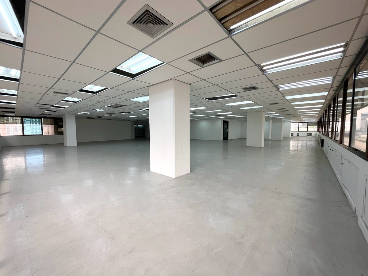 ให้เช่าสำนักงานสุขุมวิท อโศก ทองหล่อ : พื้นที่ออฟฟิศ สำนักงาน บริษัท ให้เช่า ย่าน อโศก สุขุมวิท 21 ใกล้ BTS สุขุมวิท เพียง 350 เมตร