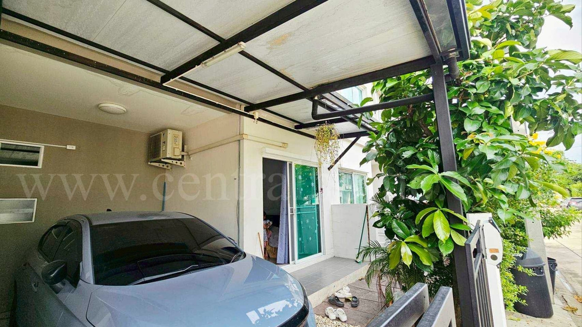 ทาวน์โฮม เจ ทาวน์ เอ็กคลูซีฟ รังสิต - คลอง 1 บ้านสวย พร้อมอยู่ Loading...