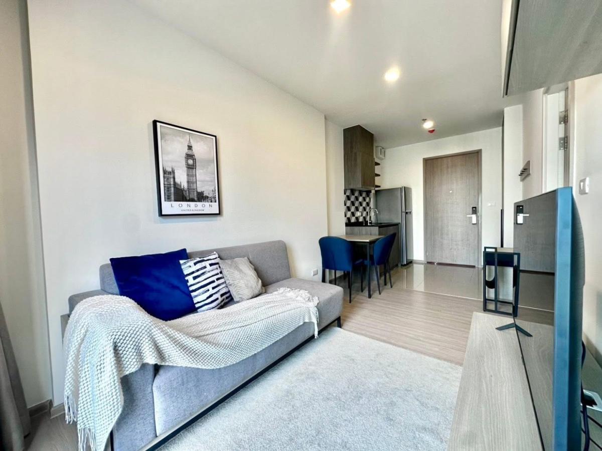 ให้เช่าคอนโดพระราม 9 เพชรบุรีตัดใหม่ RCA : 🔥ให้เช่าด่วน🔥เดอะ เบส เพชรบุรี–ทองหล่อ ห้องกว้าง ตกแต่งสวย เฟอร์นิเจอร์ครบพร้อมเข้าอยู่