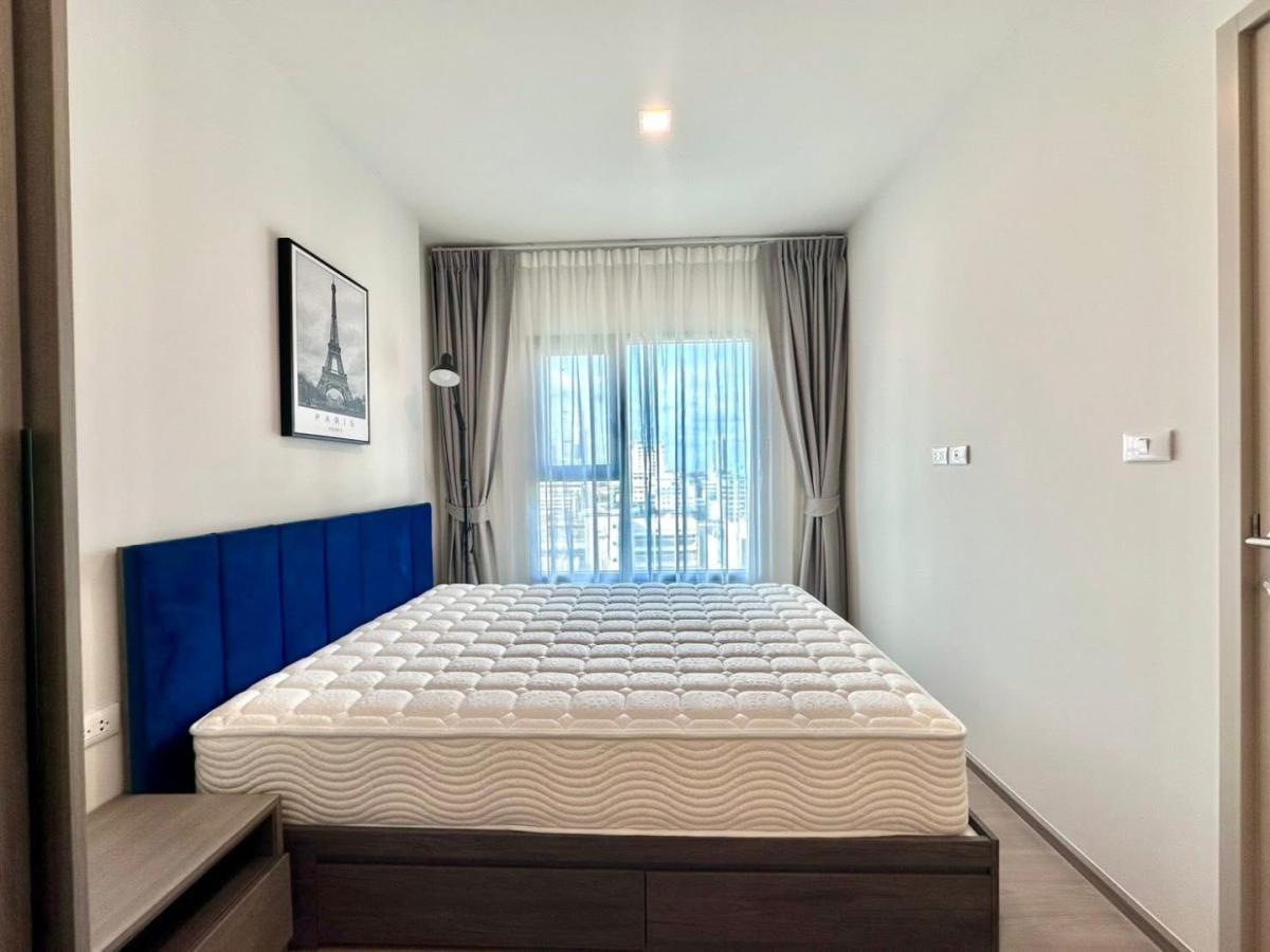 ให้เช่าคอนโดพระราม 9 เพชรบุรีตัดใหม่ RCA : 🔥ให้เช่าด่วน🔥เดอะ เบส เพชรบุรี–ทองหล่อ ห้องกว้าง ตกแต่งสวย เฟอร์นิเจอร์ครบพร้อมเข้าอยู่ 