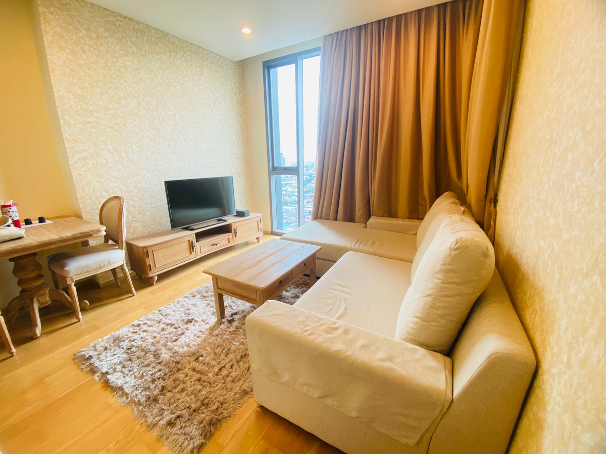 ให้เช่าคอนโดสาทร นราธิวาส : 🌈 เช่า - เดอะ บรีส นราธิวาส ( The Breeze Narathiwas ) 🌈 *ห้องสวยมากไม่เคยปล่อยเช่า*